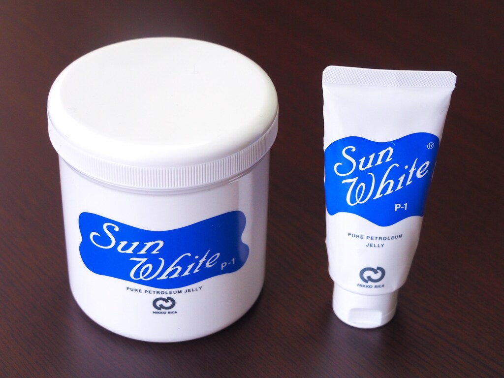 赤ちゃんも使える万能保湿クリーム！最高純度のワセリン「サンホワイトP-1」