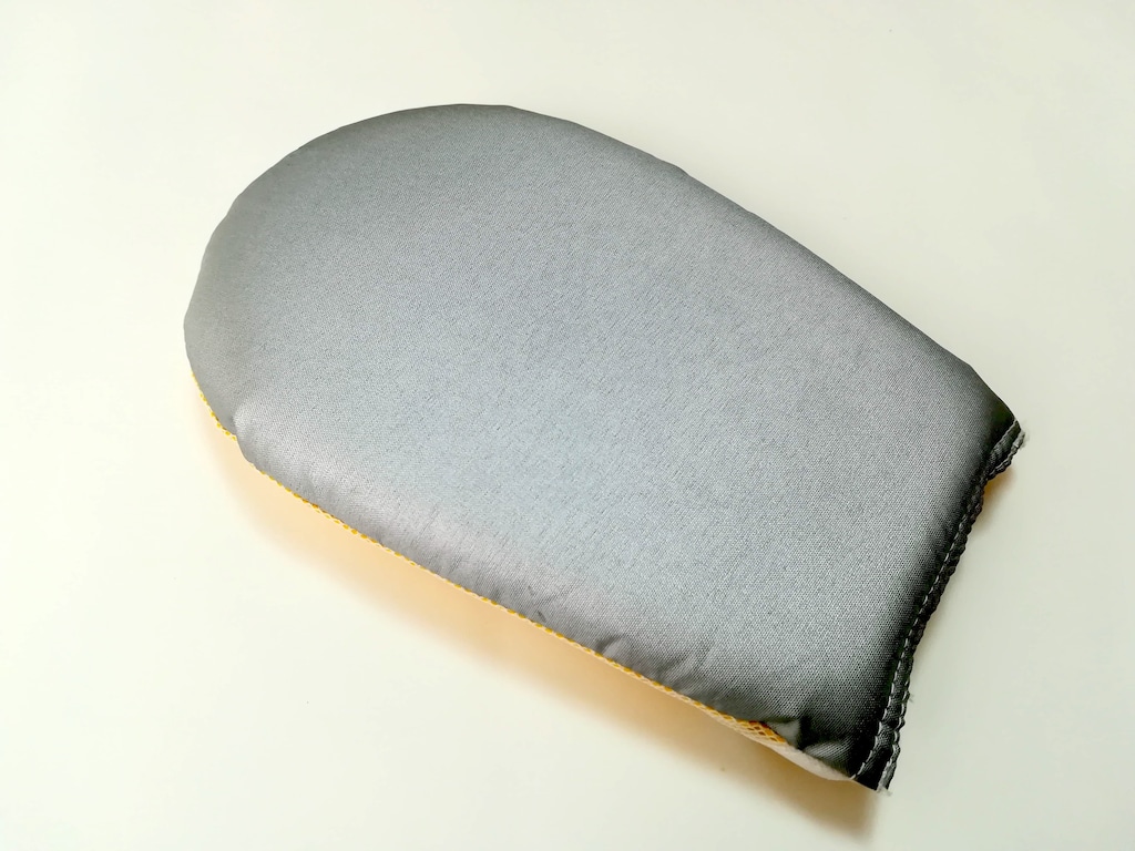 身なりに厳しい海上自衛隊員も愛用のダイソー「アイロングローブ」がおすすめ！