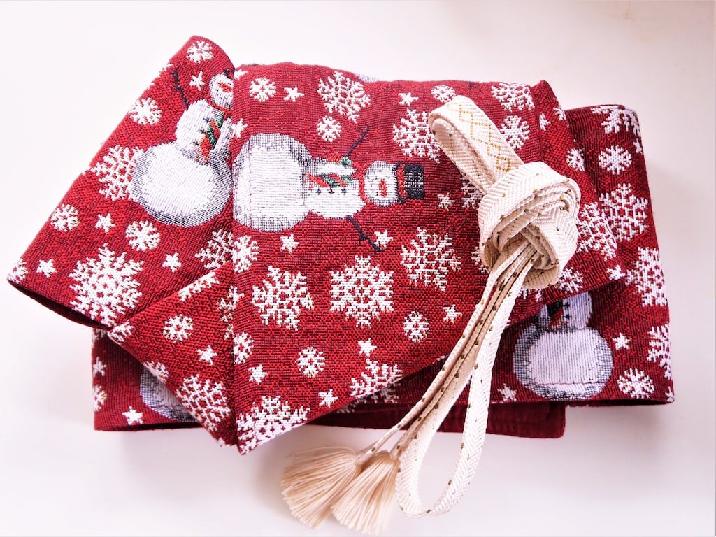 ニトリ帯って？ニトリのテーブルランナーの使い方・アレンジ方法を紹介