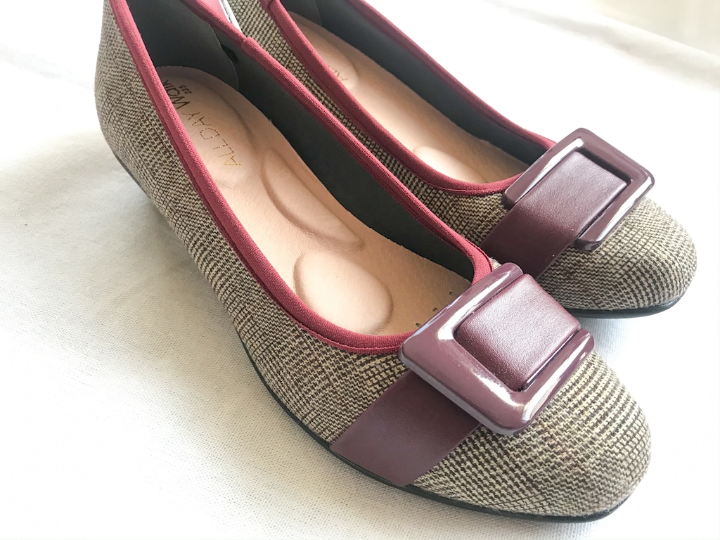 アキレスのパンプス「オールデイウォーク」が楽にたくさん歩けると話題！ 