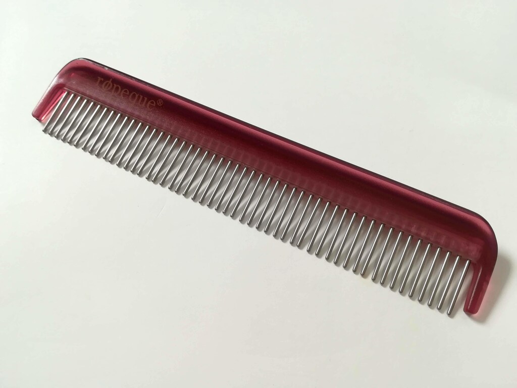 湯シャン派も愛用するレピークの「ディープクレンジングコーム」で頭皮を健康に