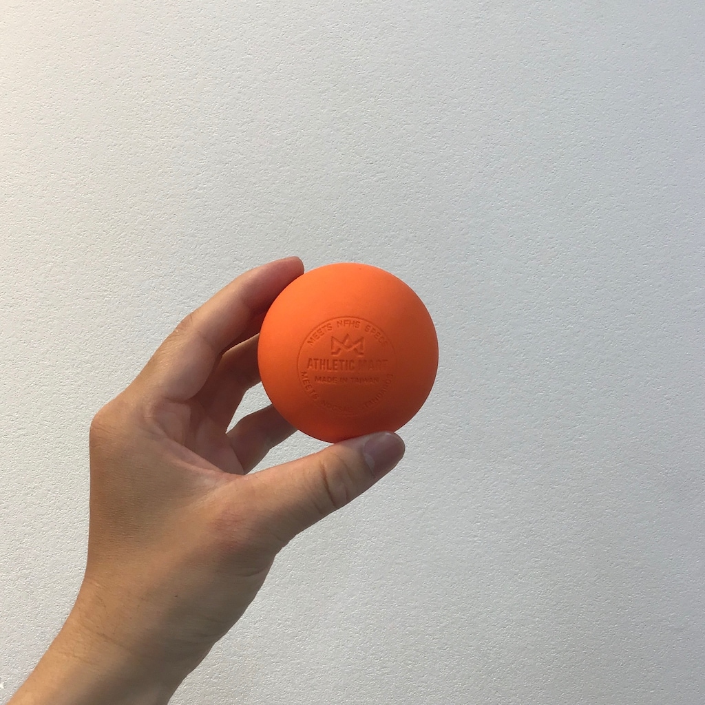 テニスボールより気持ちいい！筋膜リリースにはラクロスボールがイチオシ