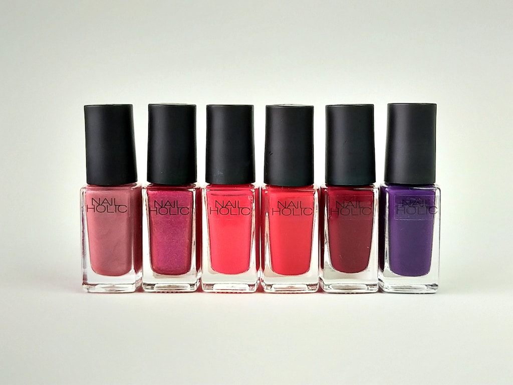 「ネイルホリック」は色の組み合わせが楽しい！2色ベタ塗りならセルフでも簡単に