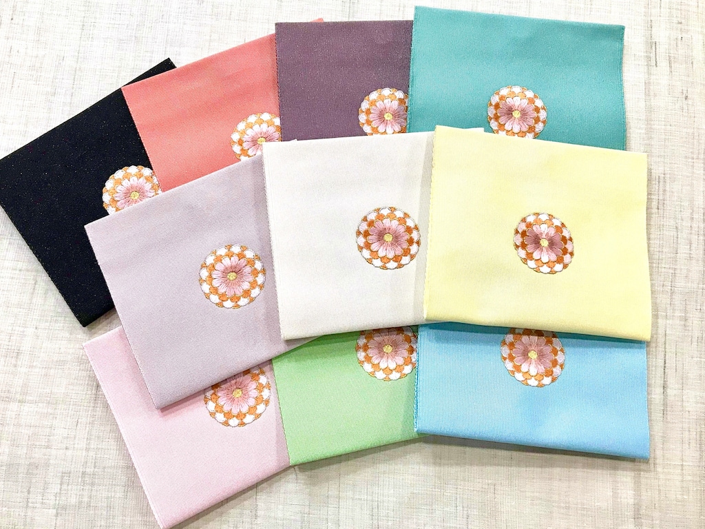 外したマスクの置き所にもう困らない！京都発あだちのつづれ織り「マスクケース」