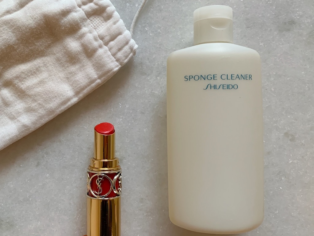 マスクに付いたメイク汚れがきれいに落ちる！「資生堂 スポンジクリーナー」が便利