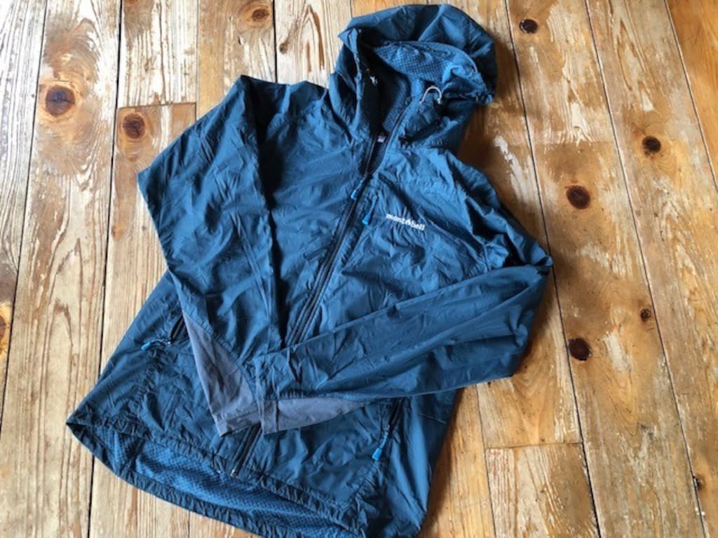 モンベルの「ライトシェルパーカ」がコスパ最強で人気！ 6つのおすすめな理由