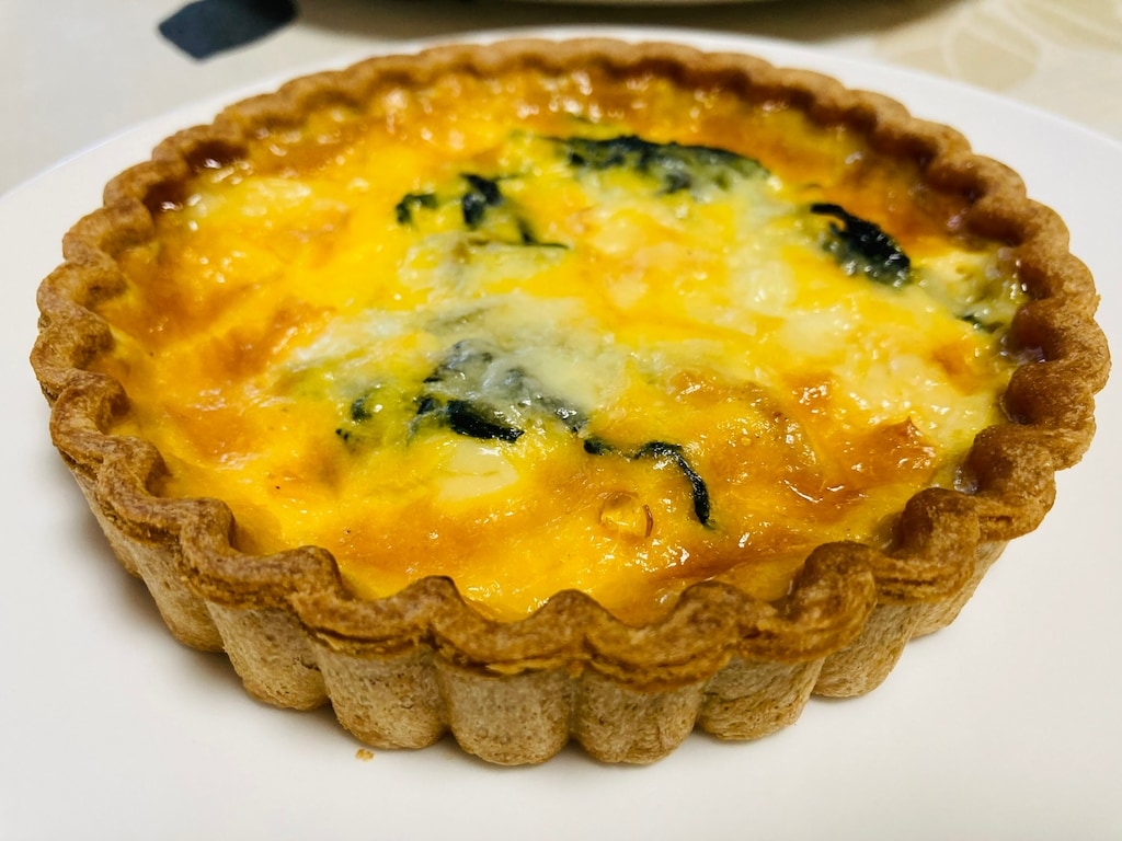 無印良品の冷凍食品「チキンとほうれん草のキッシュ」が美味しい！ アレンジレシピも