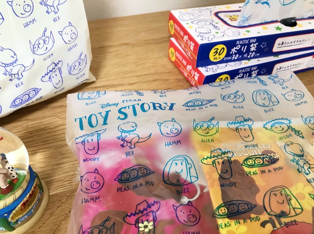セリアのディズニーグッズがおしゃれ!リピ買いにポリ袋もおすすめ
