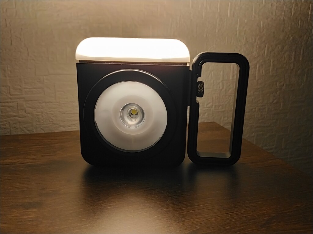 災害時にも◎レトロで可愛いパナソニックの「強力マルチライト」でリラックスタイム