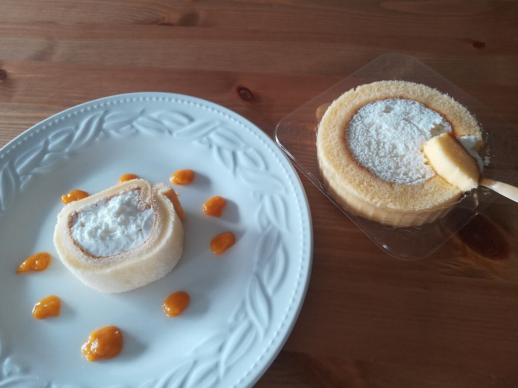 ローソンのロールケーキはクリームたっぷりのデザート！高コスパで美味しい2種を紹介