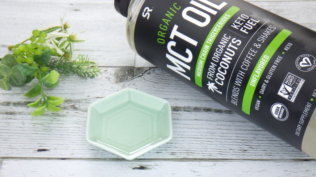 コストコ「スポーツリサーチ オーガニックMCTオイル」は高コスパで液だれナシ！