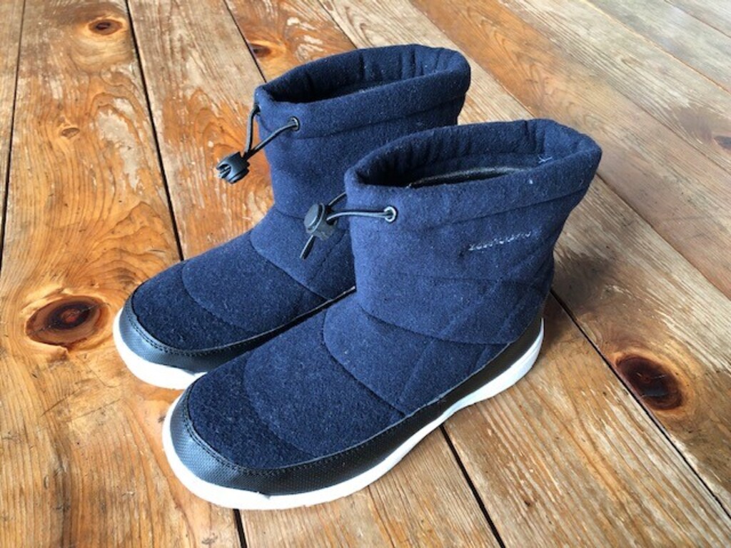 ワークマンプラス「裏アルミセミミドルブーツ」は防水加工で防寒優秀！女性も男性も◎