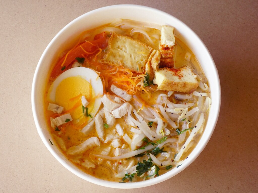 成城石井の「シンガポール風ラクサ」が売ってないほど評判？温め方とアレンジレシピ
