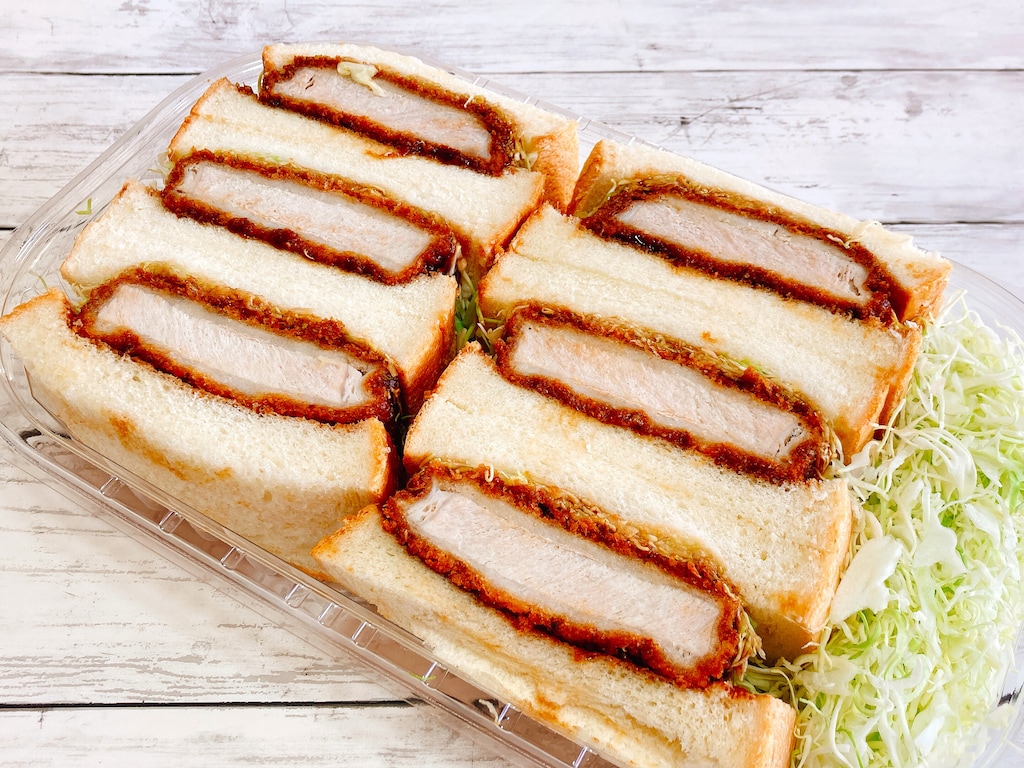 コストコのカツサンドは分厚くて食べ応えバツグンなおすすめデリカ！温め方や保存方法