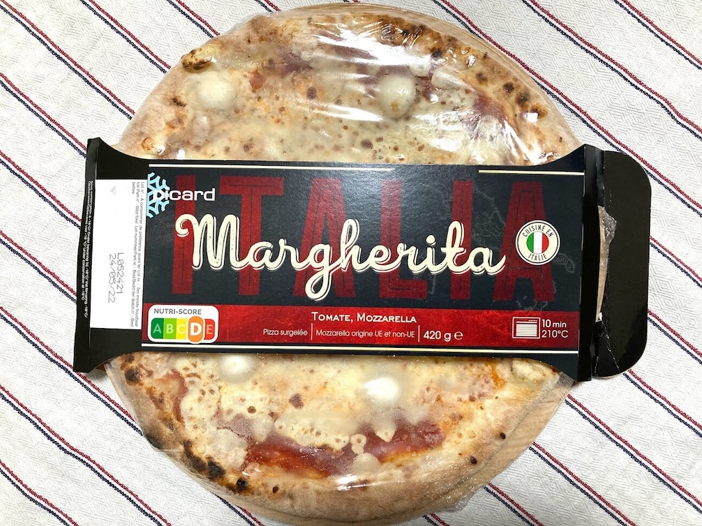 ピカールの冷凍ピザ「ピッツァ マルゲリータ」はカリッと美味しい！チーズがとろ～り