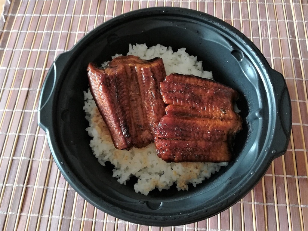 くら寿司の平日限定ランチ「特上うな丼」はふっくら美味しい！お持ち帰りと予約もOK