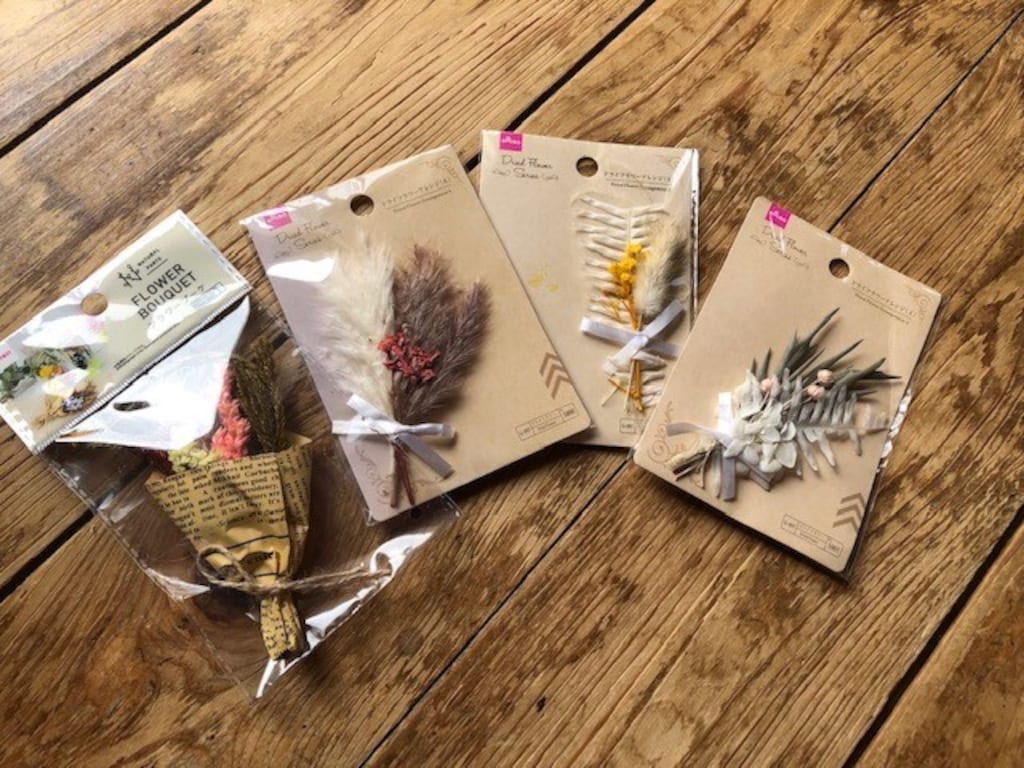 100均・ダイソーのミニブーケ「ドライフラワー」をインテリアに！飾り方をアレンジ