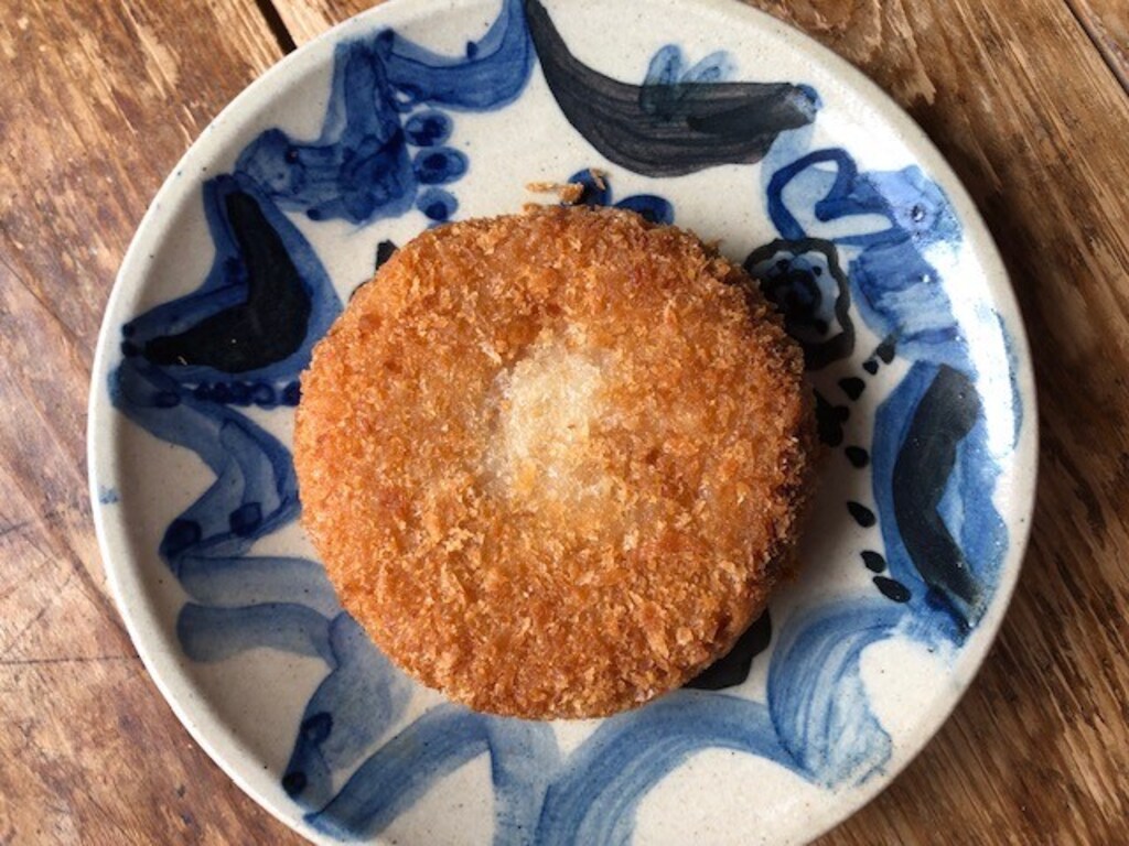 ファミリーマートのホットスナック「厚切りハムカツ」は138円！ボリューミーで満足