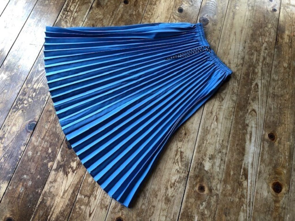 ワークマンの「プリーツスカート」の撥水が◎新色おしゃれコーデ2選