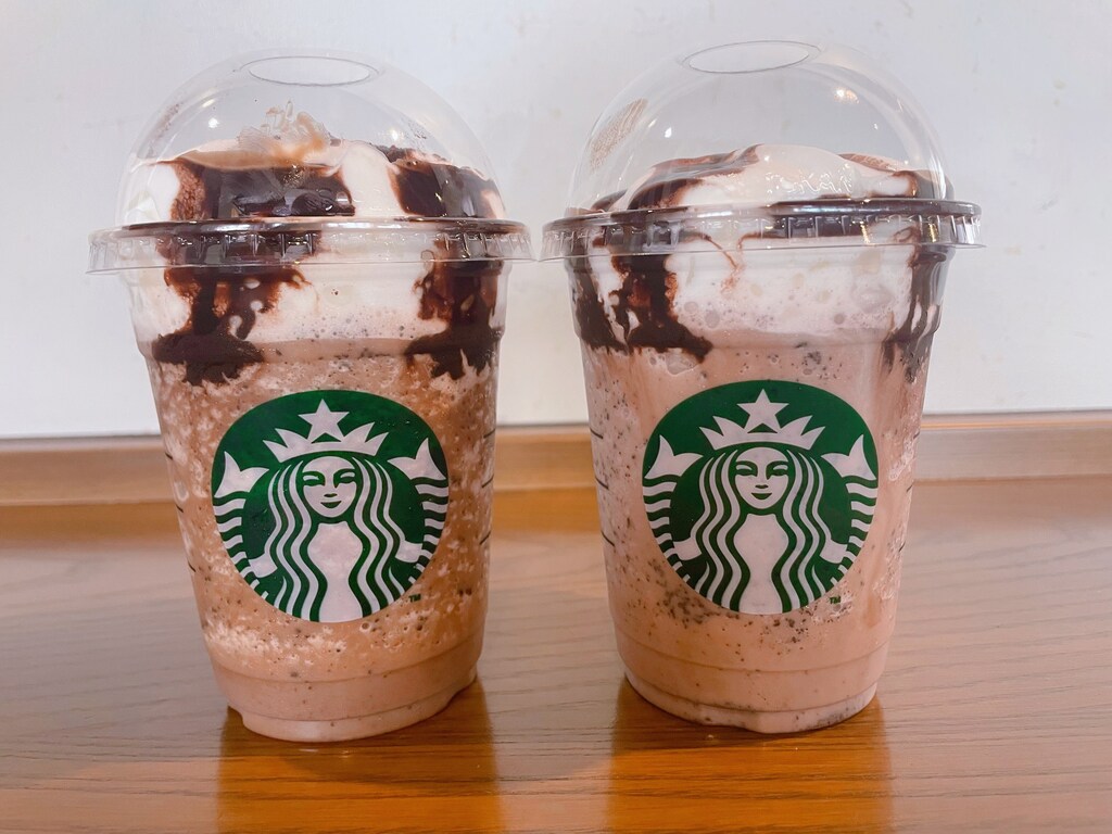 スタバの「チョコレートソース」はカスタマイズ無料で頼み方簡単！カロリーや味は？