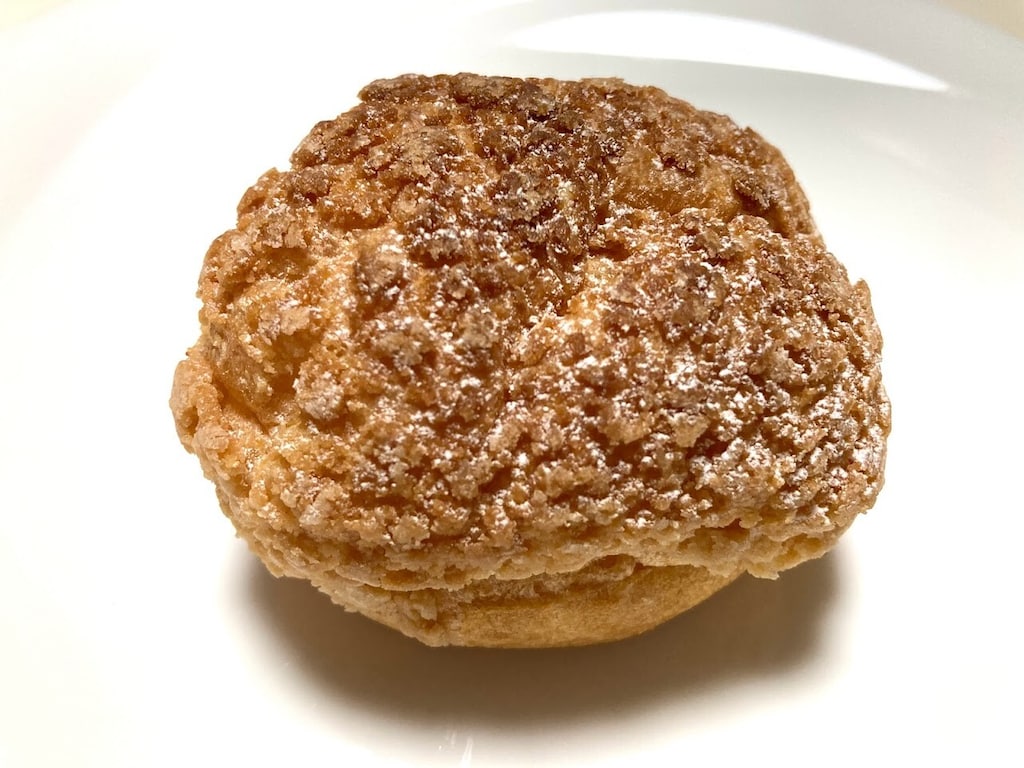 セブンイレブンのシュークリーム「シュー・パティシエール」は172円！本格派の生地