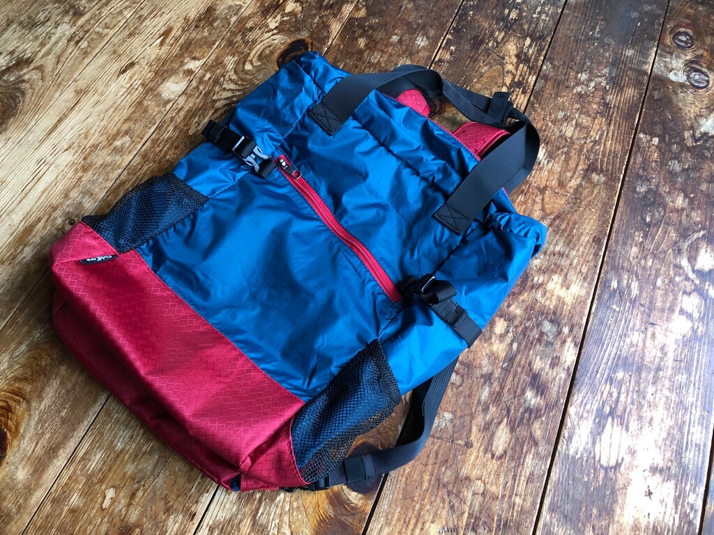 ワークマンのリュックバッグ「撥水2WAYポケッタブルライトトート」が大容量で万能