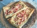 りんごとクリームチーズの薄焼きパイ