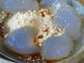 わらび餅のメープルシロップがけ
