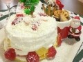 電子レンジで作った、苺のクリスマスケーキ