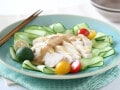 レンジで簡単、蒸し鶏のレシピ！バンバンジーソースの作り方も