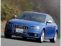 セダンの形をしたスポーツカー！アウディS4