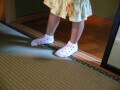 敷居を踏まない理由、靴の脱ぎ方…日本人のしきたりお呼ばれタブー　