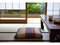座布団の向き・置き方、お茶やお菓子の出し方…おもてなしの基本を解説