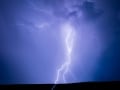 雷サージとは？企業の対策はこれで万全