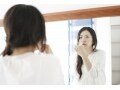 歯の根元が欠ける・削れる・根が見える…原因と治療法