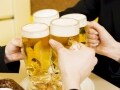 お酒を飲むと咳が出るアルコール誘発喘息の症状・治療法