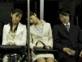 電車の居眠りで首を痛めない眠り方