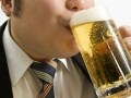 飲酒が原因で腰痛に？お酒の飲み過ぎが誘発すつ膵臓の病気