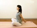 「肩こり・首こり解消ヨガ」で体を伸ばして代謝アップ
