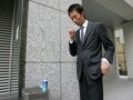 タバコを吸うか小遣いを増やすか!?