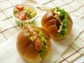 火は使わない、朝10分でプチサラダ付ホットドッグ弁当