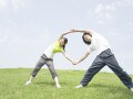 ストレッチはふたりですると効果大！2人でできるペアストレッチ