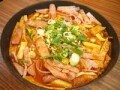 行列ができるトッポキ鍋のお店、モクシドンナ／ソウル