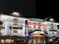 新生「歌舞伎座」 白が彩るライトアップの見所を解説