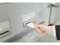引っ越しで銀行は変える？選び方と必要な手続き