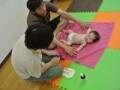パパ育児のきっかけに！ パパたちのベビーマッサージ
