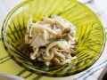 作り置きして、あと一品に。キノコの三杯酢