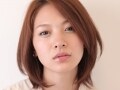 大人のシンプルなストレートミディアム