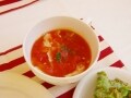 生姜が隠し味。キャベツとトマトのレンチンスープ