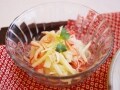 お口さっぱり。大根とカニカマの酢の物